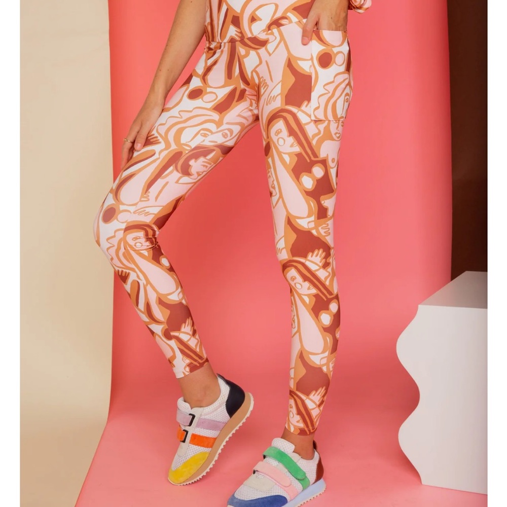 DAZEY LA (Anthropologie)~ “We Are One” Leggings